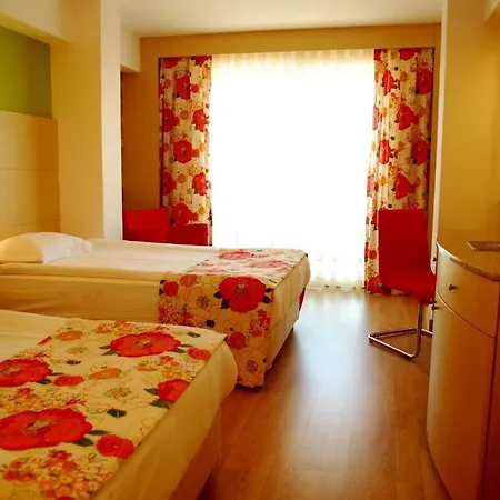 Hotell Oleander 5*