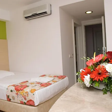 Hotell Oleander 5*